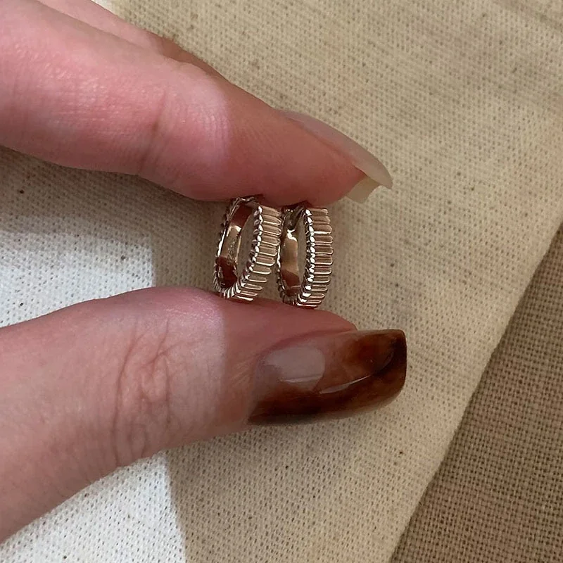 Ribbed Huggie 18K Gold-Plated 925 Sterling Silver Hoop Earrings