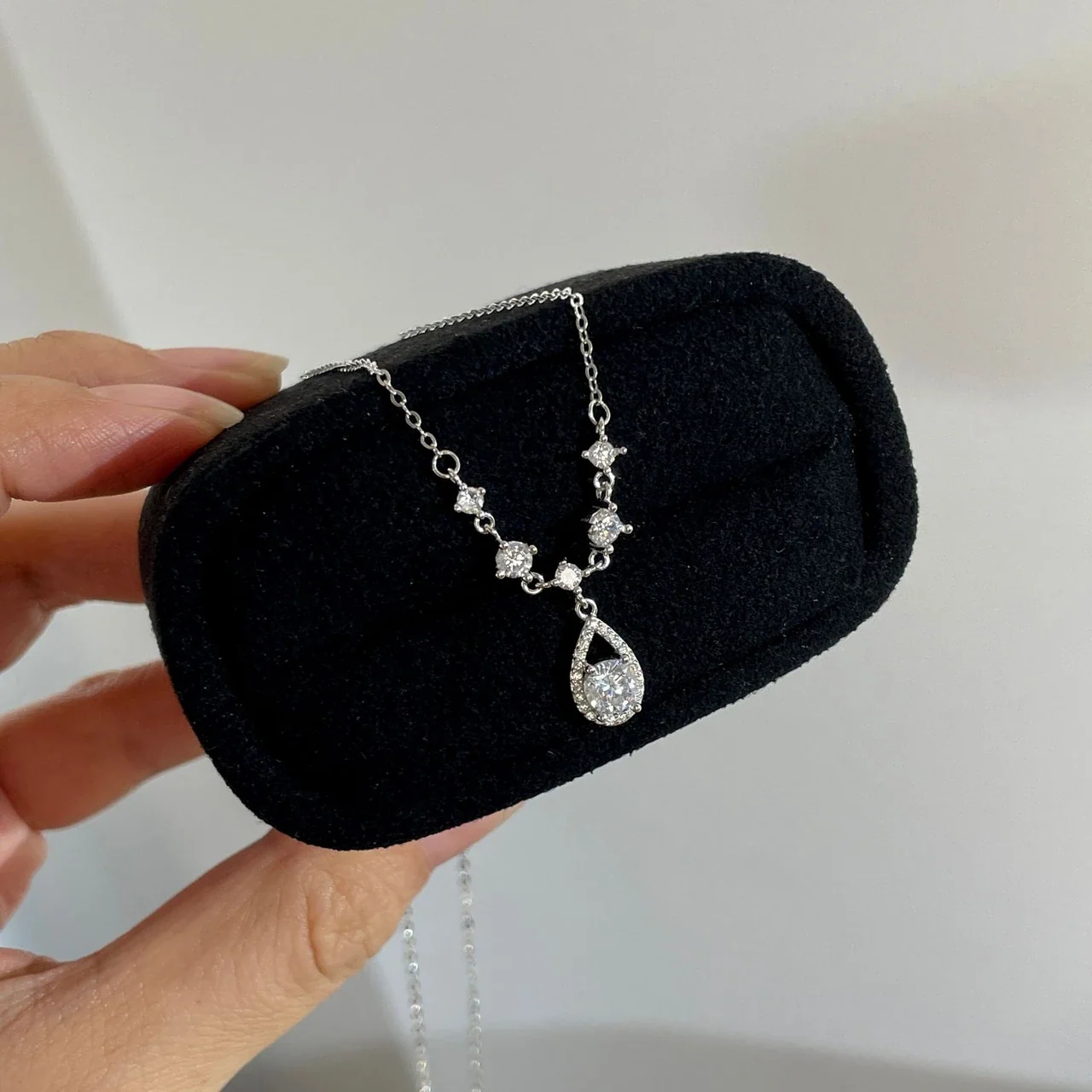 Radiant 925 Sterling Silver Five-Stone CZ Halo Teardrop Necklace - Silver