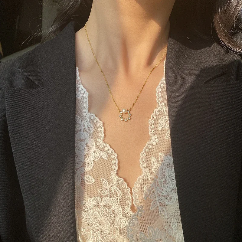 Delicate Pearl Halo 925 Sterling Silver Cable Necklace