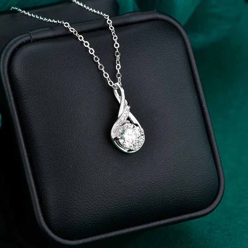 Twisted 925 Sterling Silver Pavé Moissanite Teardrop Necklace