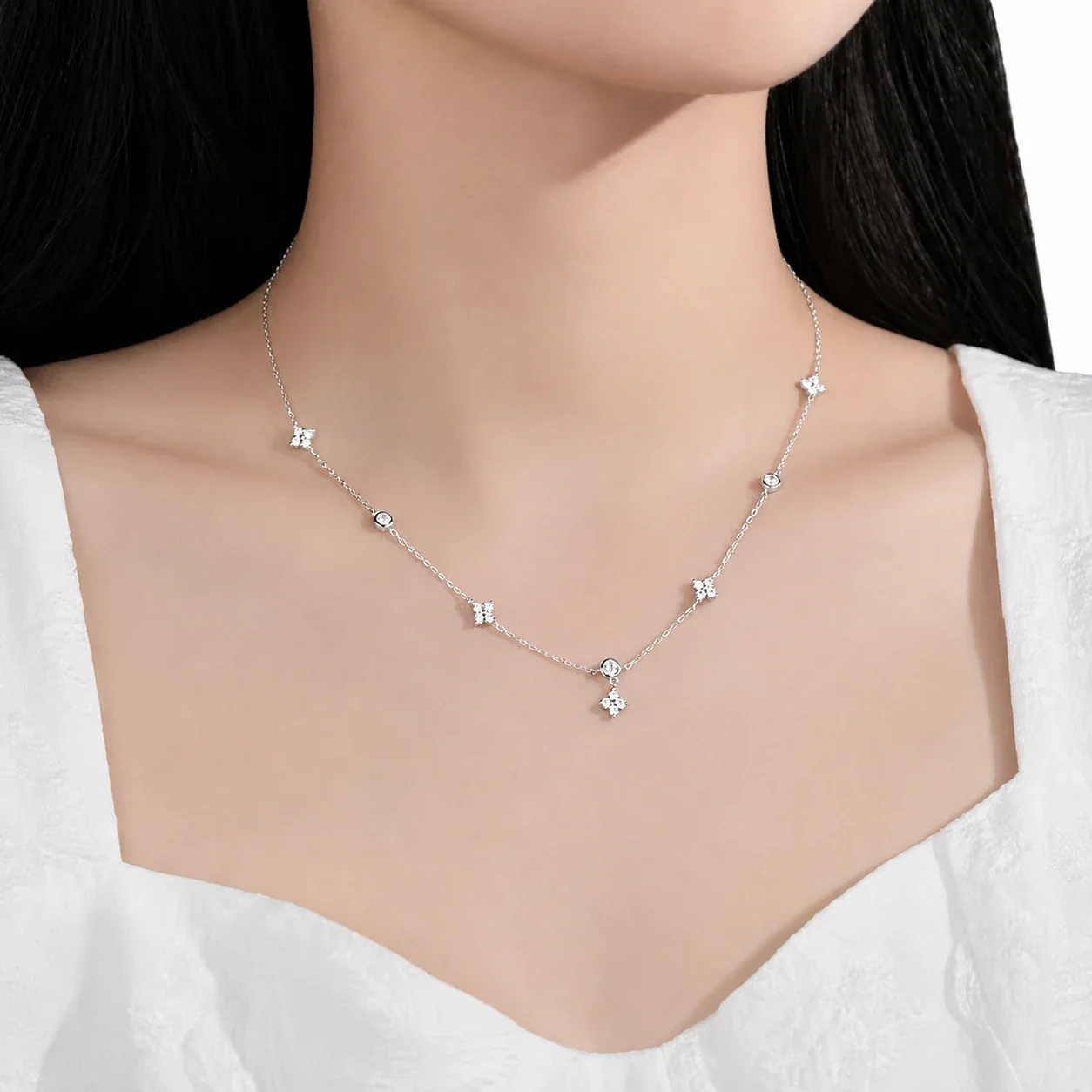Delicate Clover Bezel Accent 925 Sterling Silver Necklace