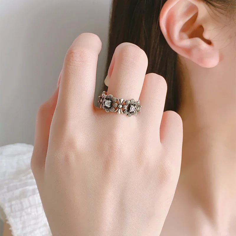 Antique Silver-Plated Ribbed Floral Open Copper Ring
