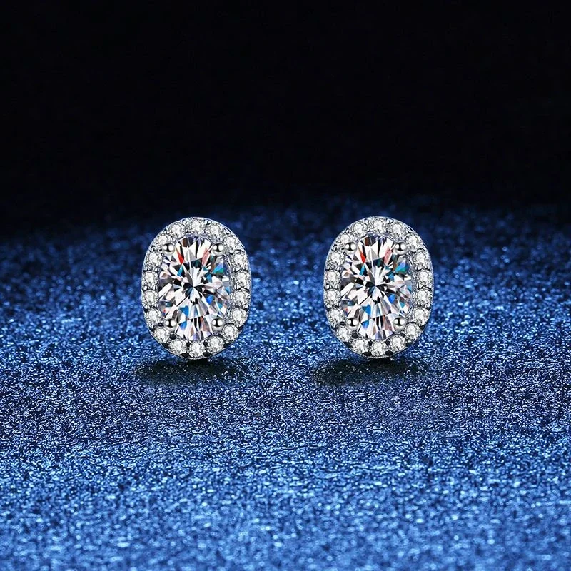 Luminous Platinum-Plated Oval Halo 925 Sterling Silver Stud Earrings