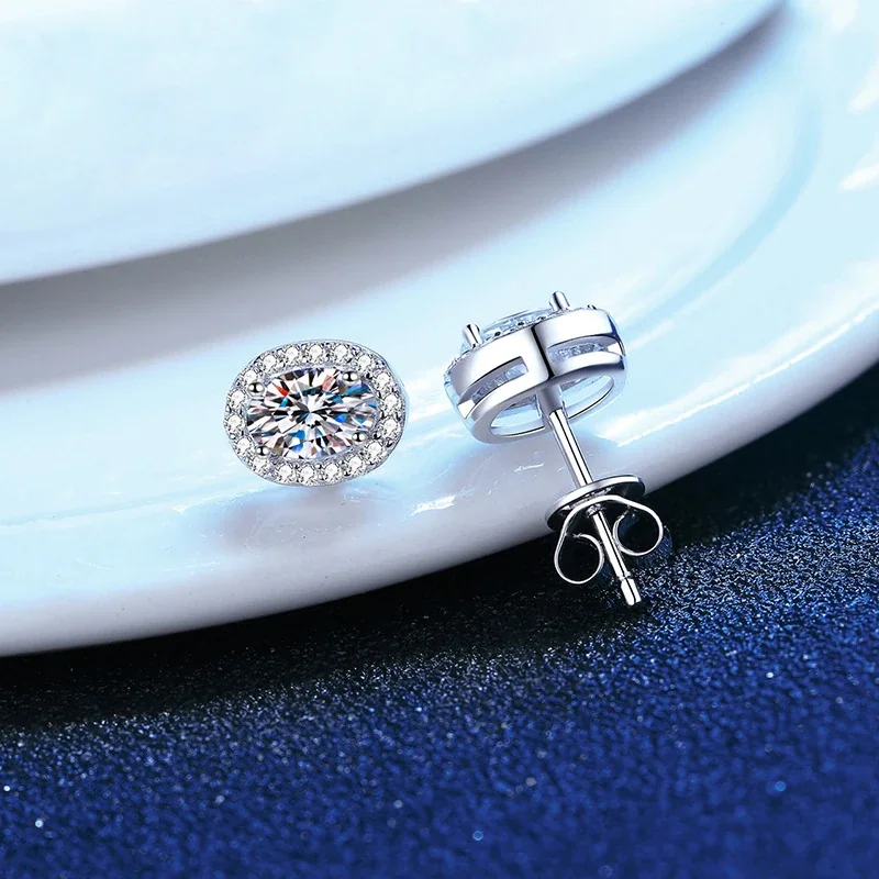 Luminous Platinum-Plated Oval Halo 925 Sterling Silver Stud Earrings