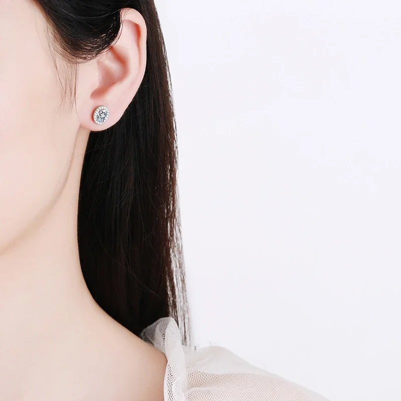 Luminous Platinum-Plated Oval Halo 925 Sterling Silver Stud Earrings