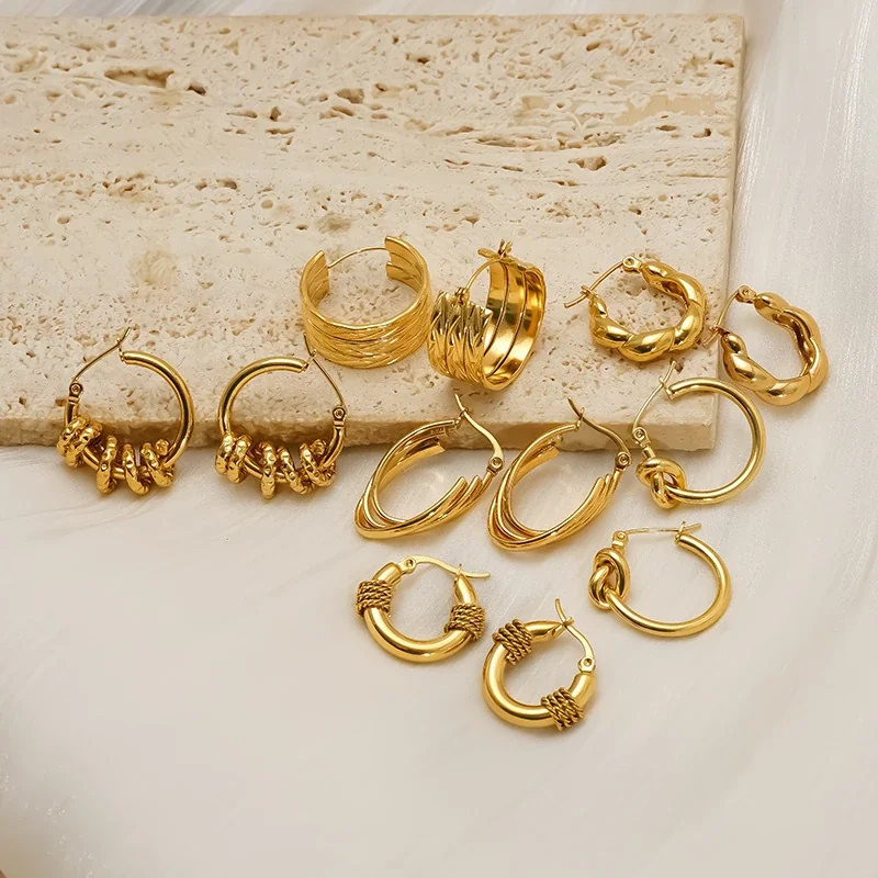 Sculptural 18K Gold PVD Rope-Wrapped Huggie Hoop Earrings