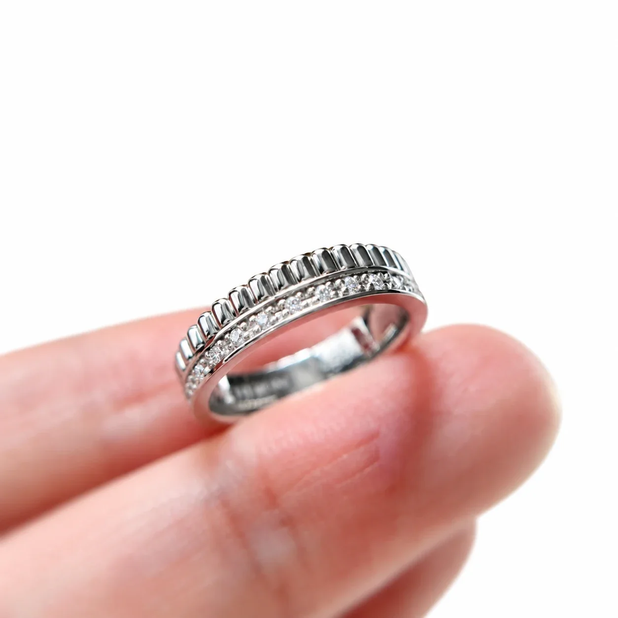 Ribbed 925 Sterling Silver Beaded Clear Stone Ring