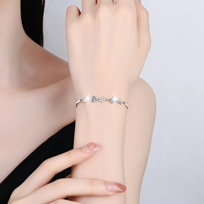 Graceful 925 Sterling Silver Floral Four-Prong Moissanite Bracelet