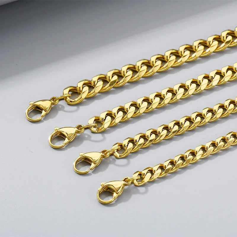 Faceted Stainless Steel Flat Curb Link Bracelet
