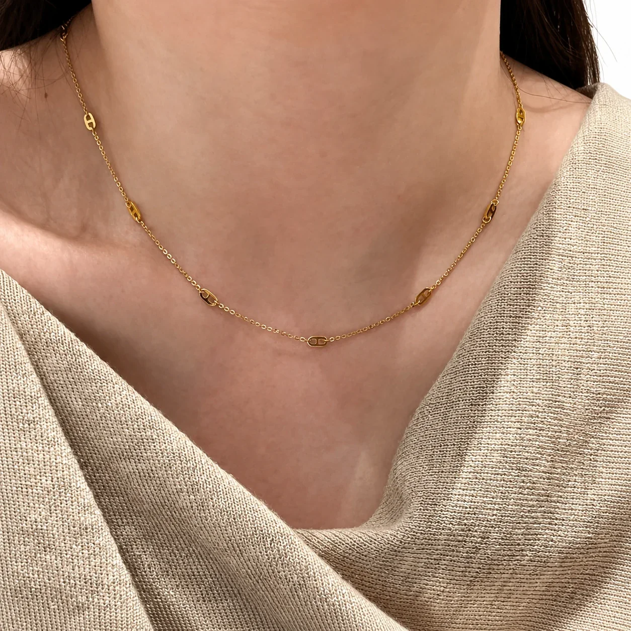 Delicate Gold-Plated Pig Nose Link Copper Necklace