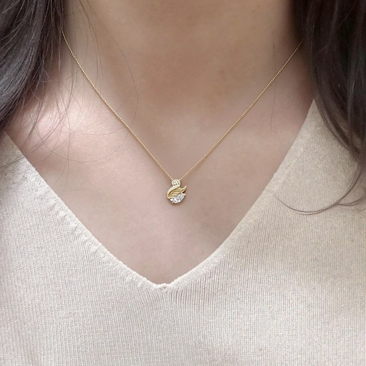 Delicate Swan 925 Sterling Silver Pavé Box Chain Necklace