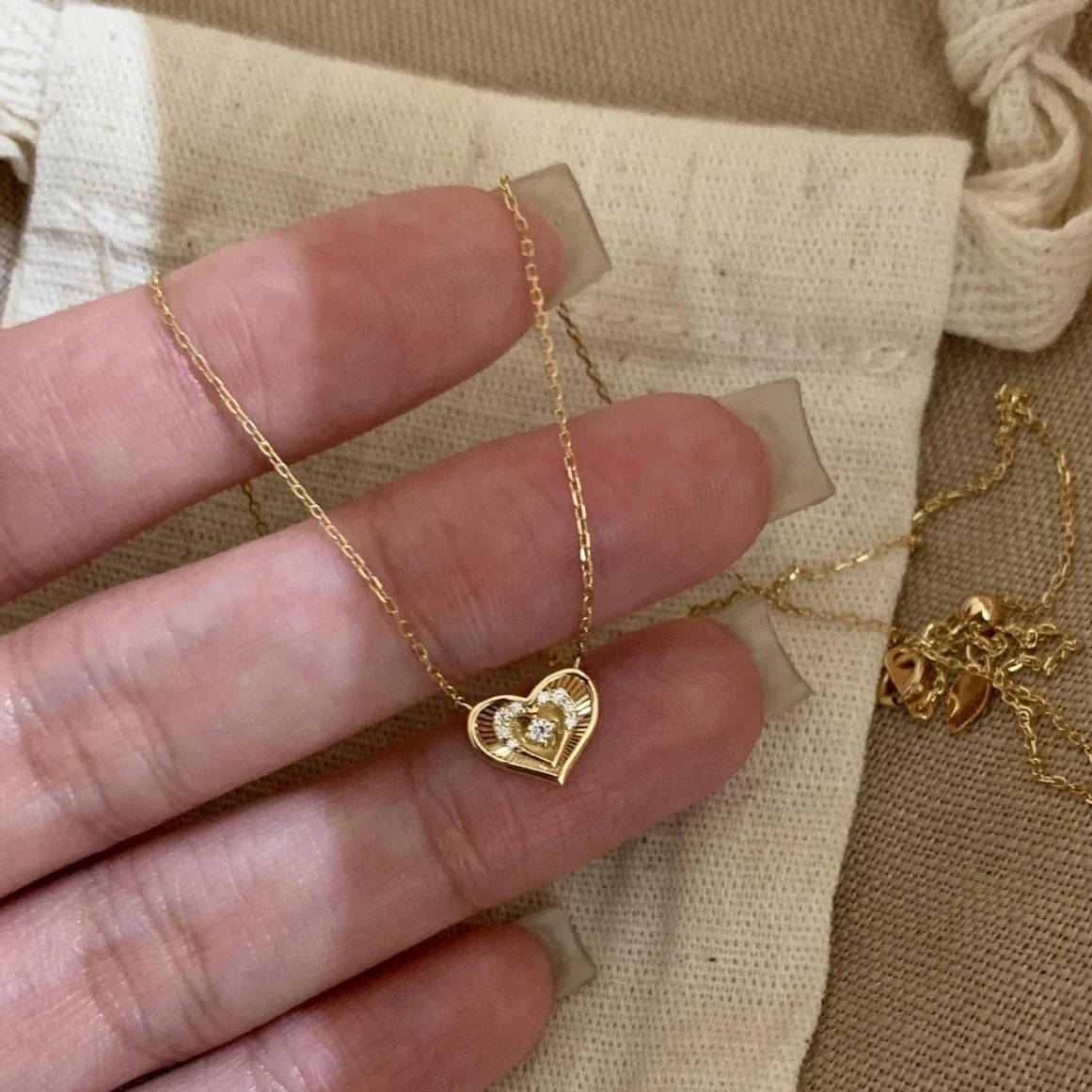 Radiant 925 Sterling Silver Heart Crystal Pendant Necklace