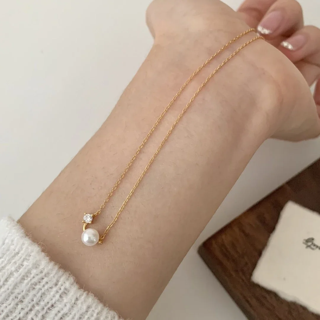 Curved Pearl and Round Crystal 925 Sterling Silver Necklace