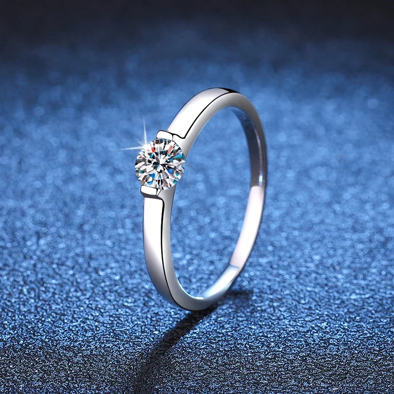 Sleek Silver-Plated 925 Sterling Silver Tension-Set Round Moissanite Ring