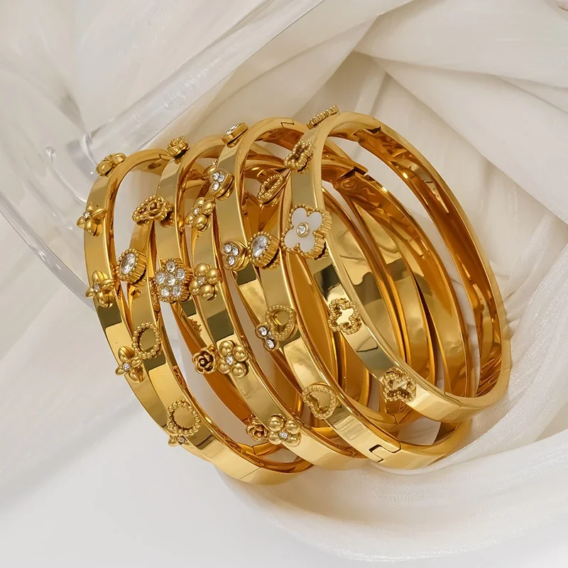 Ornate Gold-Plated Stainless Steel Clover Heart Bangle