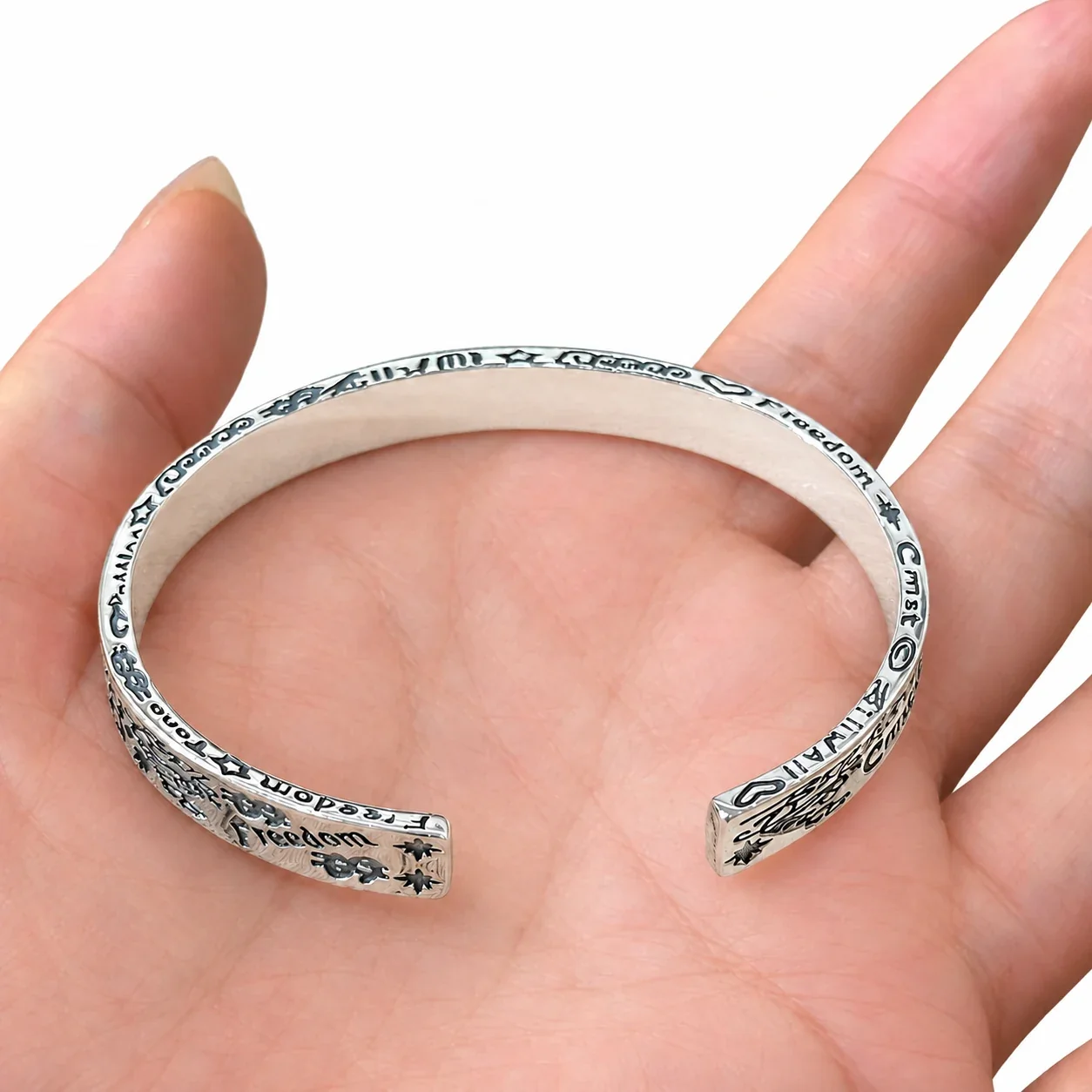 Antiqued 925 Sterling Silver Graffiti Script Open Bangle