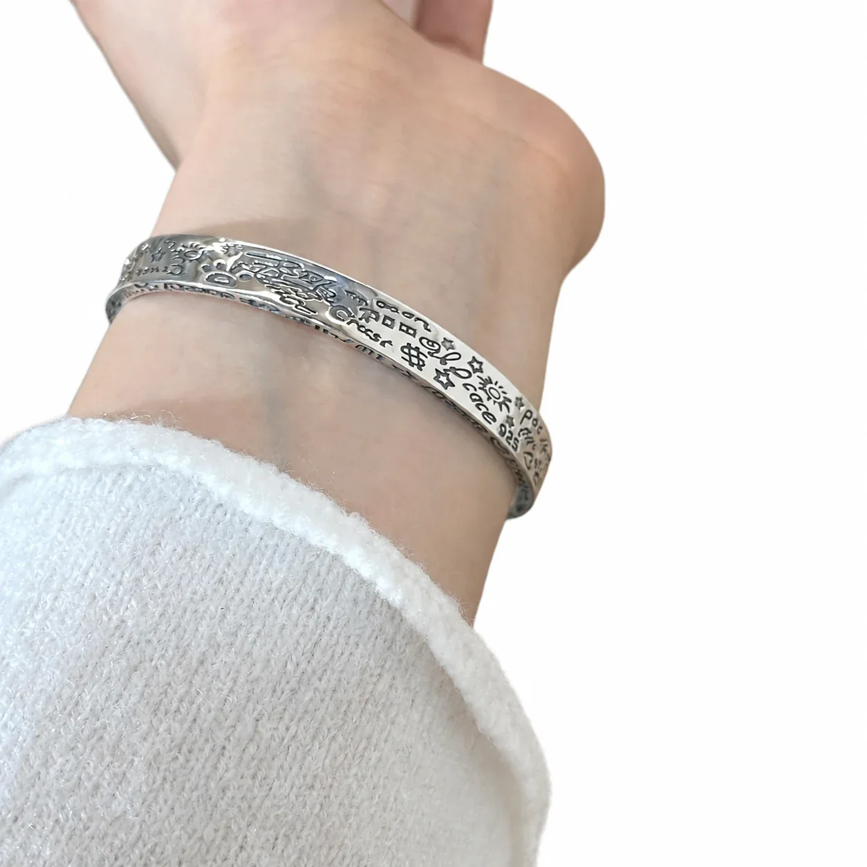 Antiqued 925 Sterling Silver Graffiti Script Open Bangle