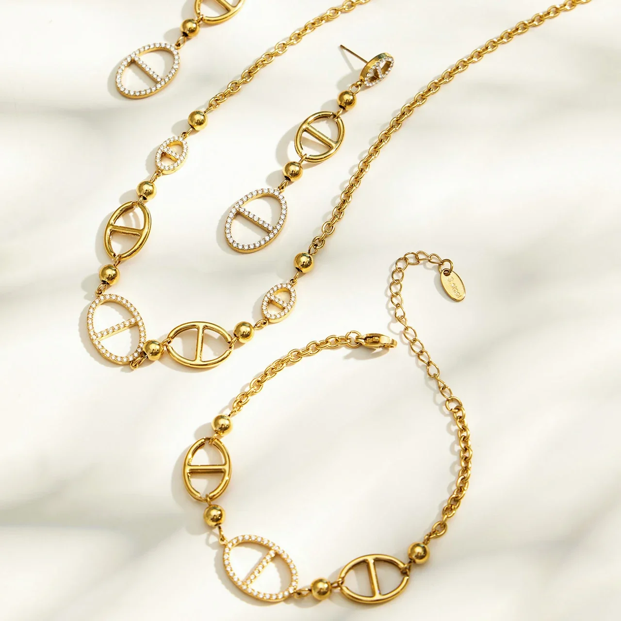 Geometric Gold-Plated Oval Link Stainless Steel Jewelry Set