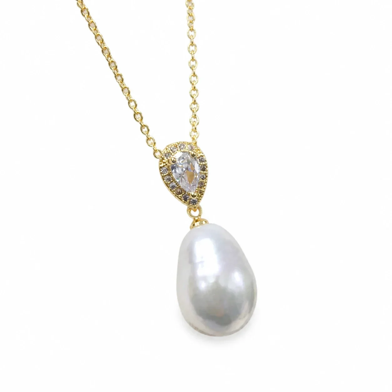 Luminous Gold-Plated Teardrop CZ Pearl Pendant Necklace