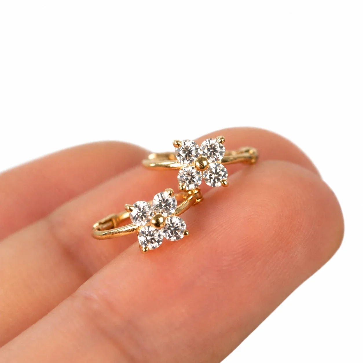 Delicate 925 Sterling Silver Four-Petal Huggie Hoop Earrings
