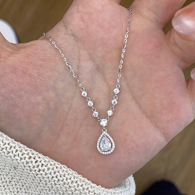 Dainty Teardrop 925 Sterling Silver Pavé Halo Necklace - Silver