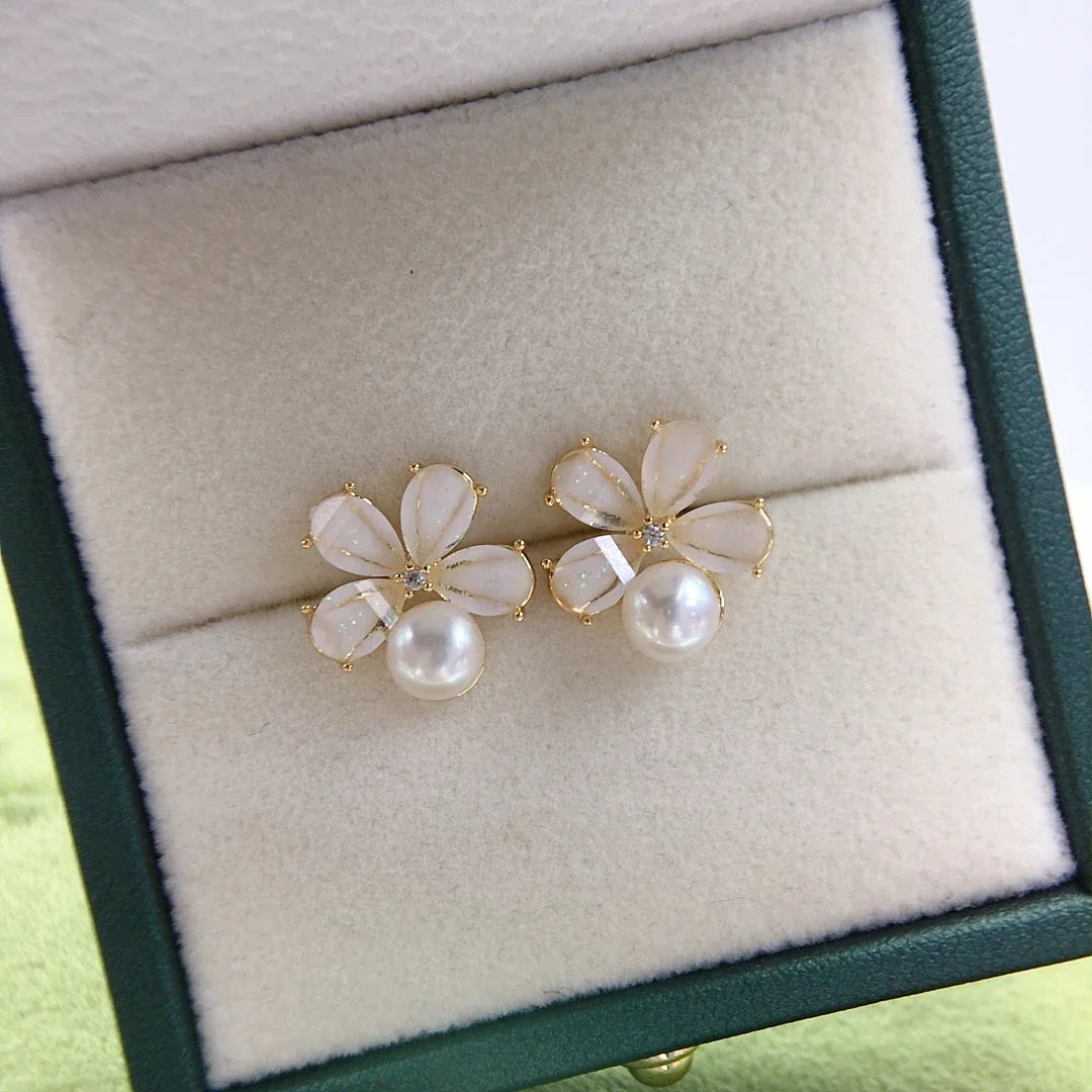Delicate Gold-Plated Five-Petal Freshwater Pearl Stud Earrings