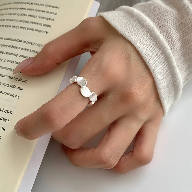 Brushed 925 Sterling Silver Linked Oval Disc Open Ring