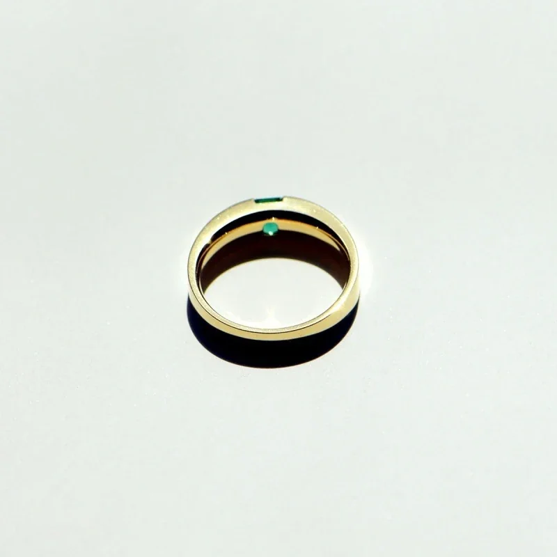 Emerald-Green Baguette Stone Wide-Band Gold-Plated Copper Ring
