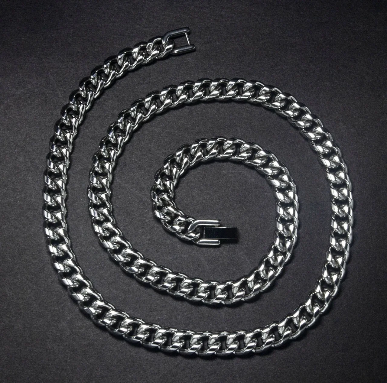 Bold Cuban Link Box-Clasp Stainless Steel Chain Necklace - 8 mm Width
