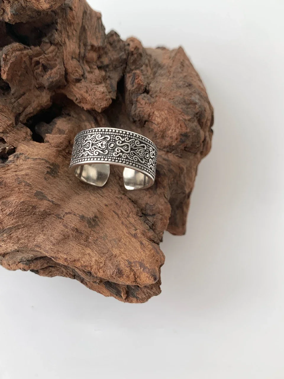 Oxidized Scrollwork Copper Beaded Open Band Ring - Silver