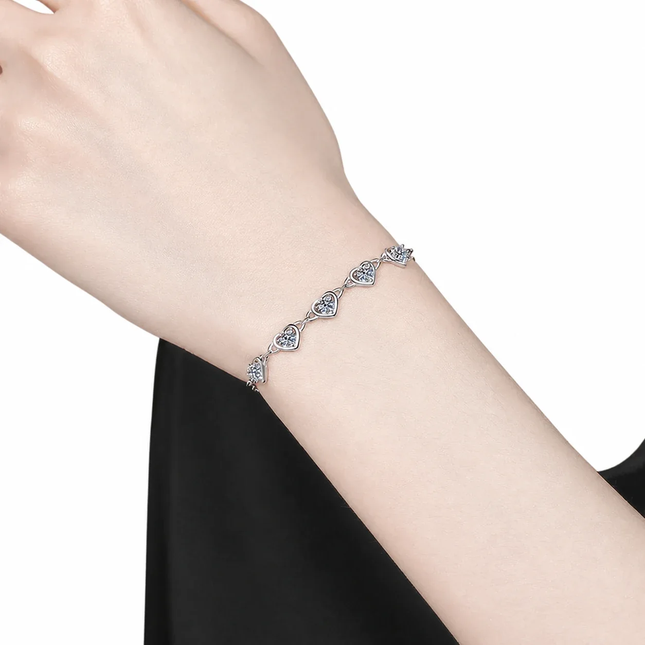 Dainty Five-Heart 925 Sterling Silver Round Moissanite Bracelet