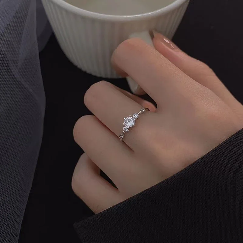 Delicate 925 Sterling Silver Round Prong-Set Open Ring