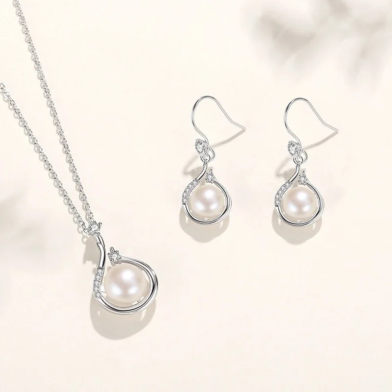 Graceful 925 Sterling Silver Pearl Swirl Pendant Necklace