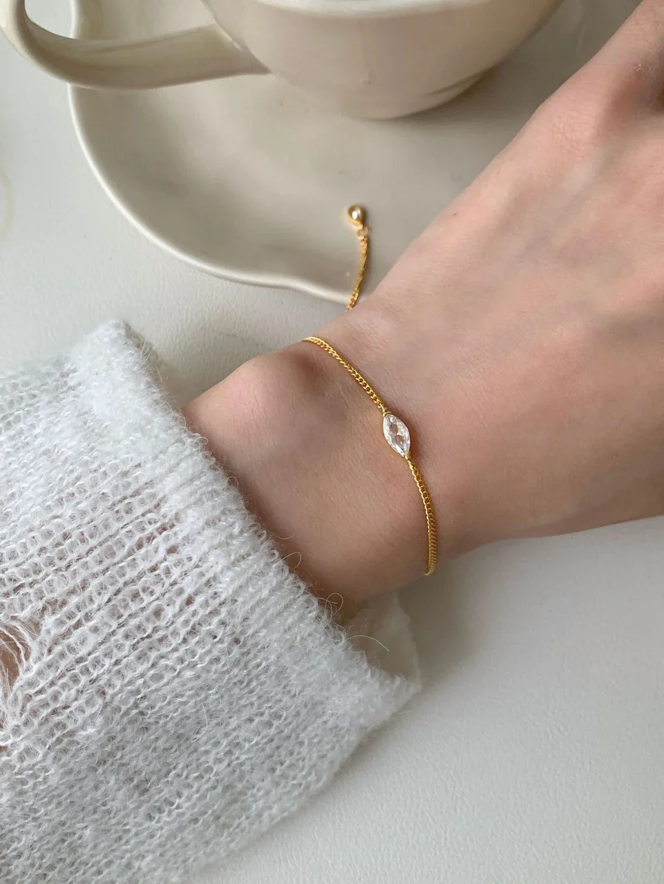 Delicate 925 sterling silver Marquise Crystal Curb Bracelet - Gold