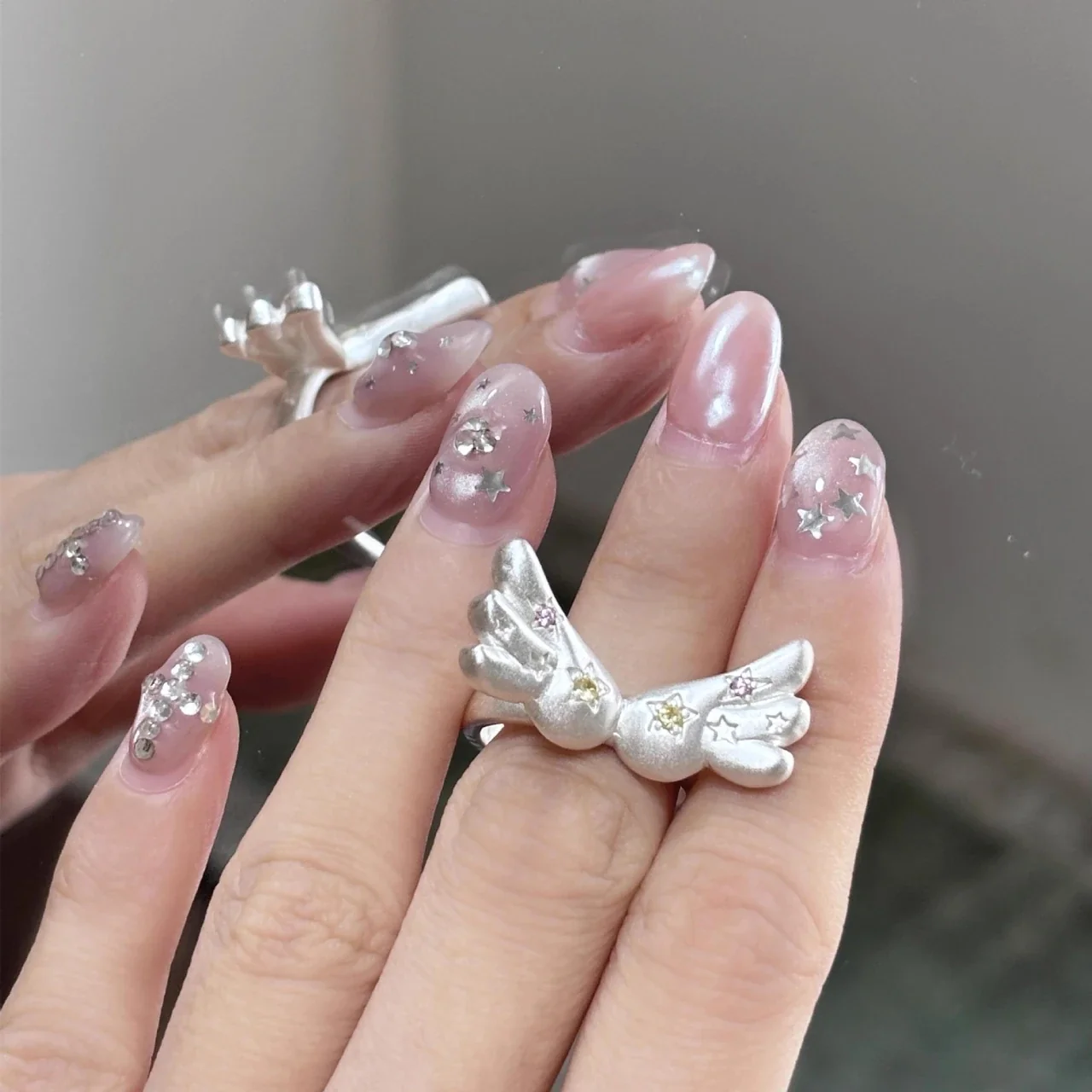 Scalloped Wing Silver-Plated Star Accent Copper Ring