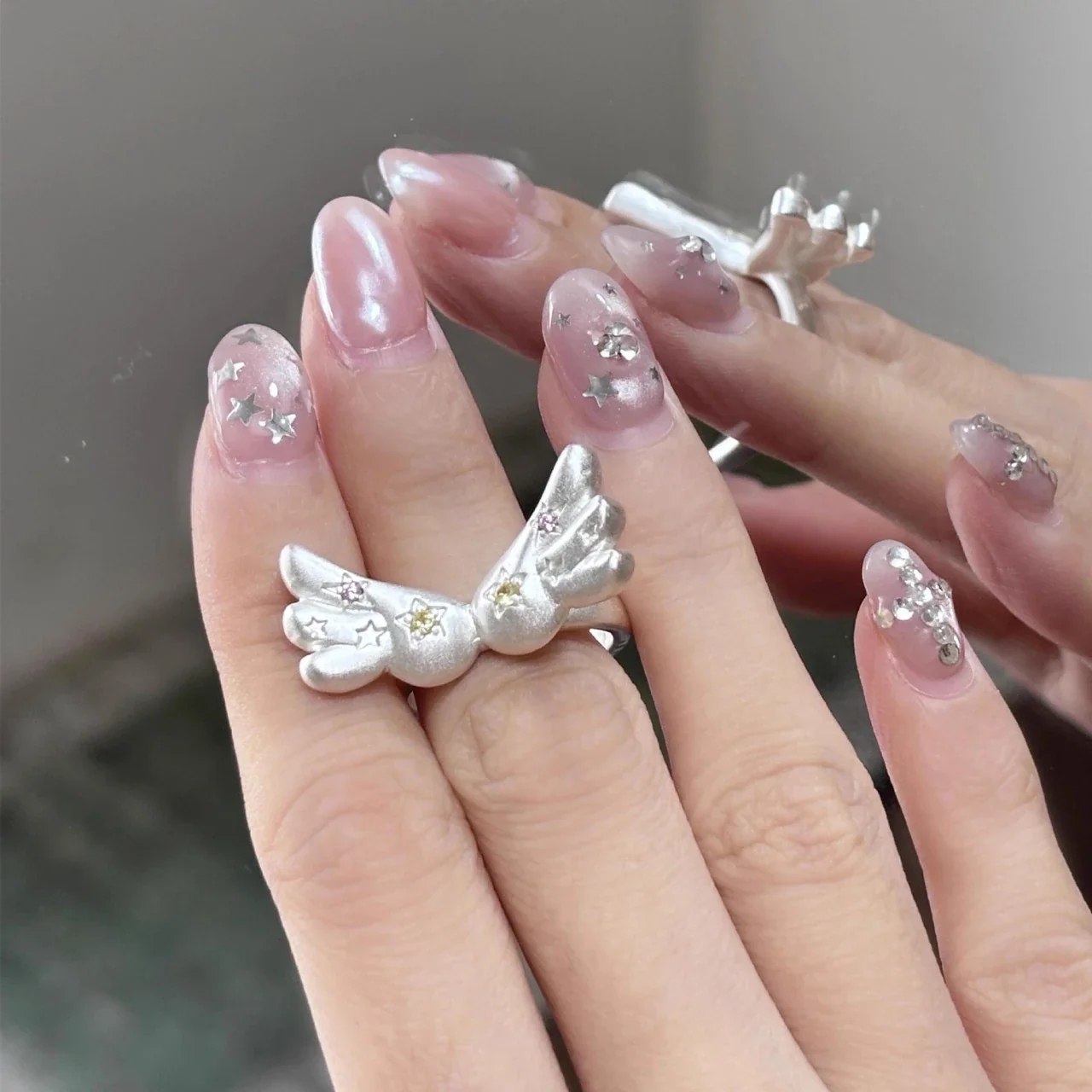 Scalloped Wing Silver-Plated Star Accent Copper Ring