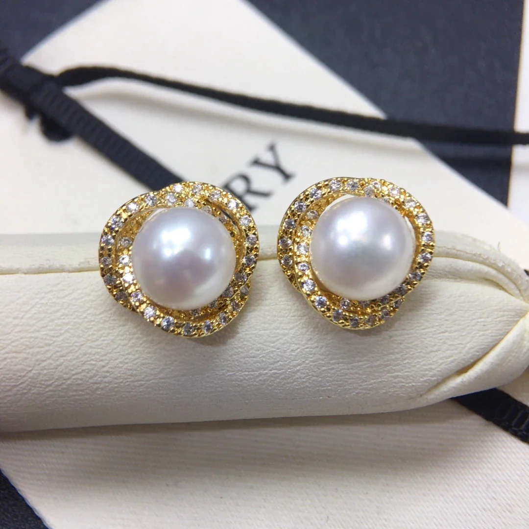 Nest Halo Gold-Plated Pearl Pavé Stud Earrings