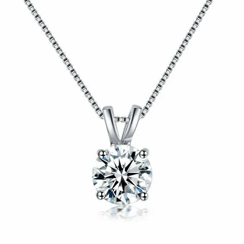 Sparkling 925 Sterling Silver Round Four-Prong Pendant