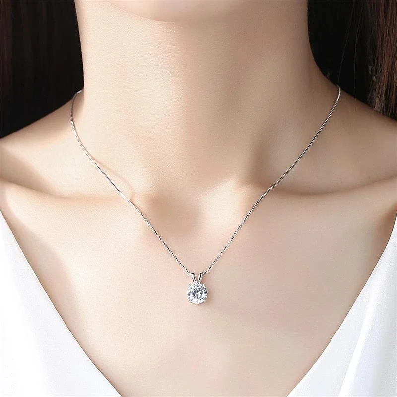 Sparkling 925 Sterling Silver Round Four-Prong Pendant