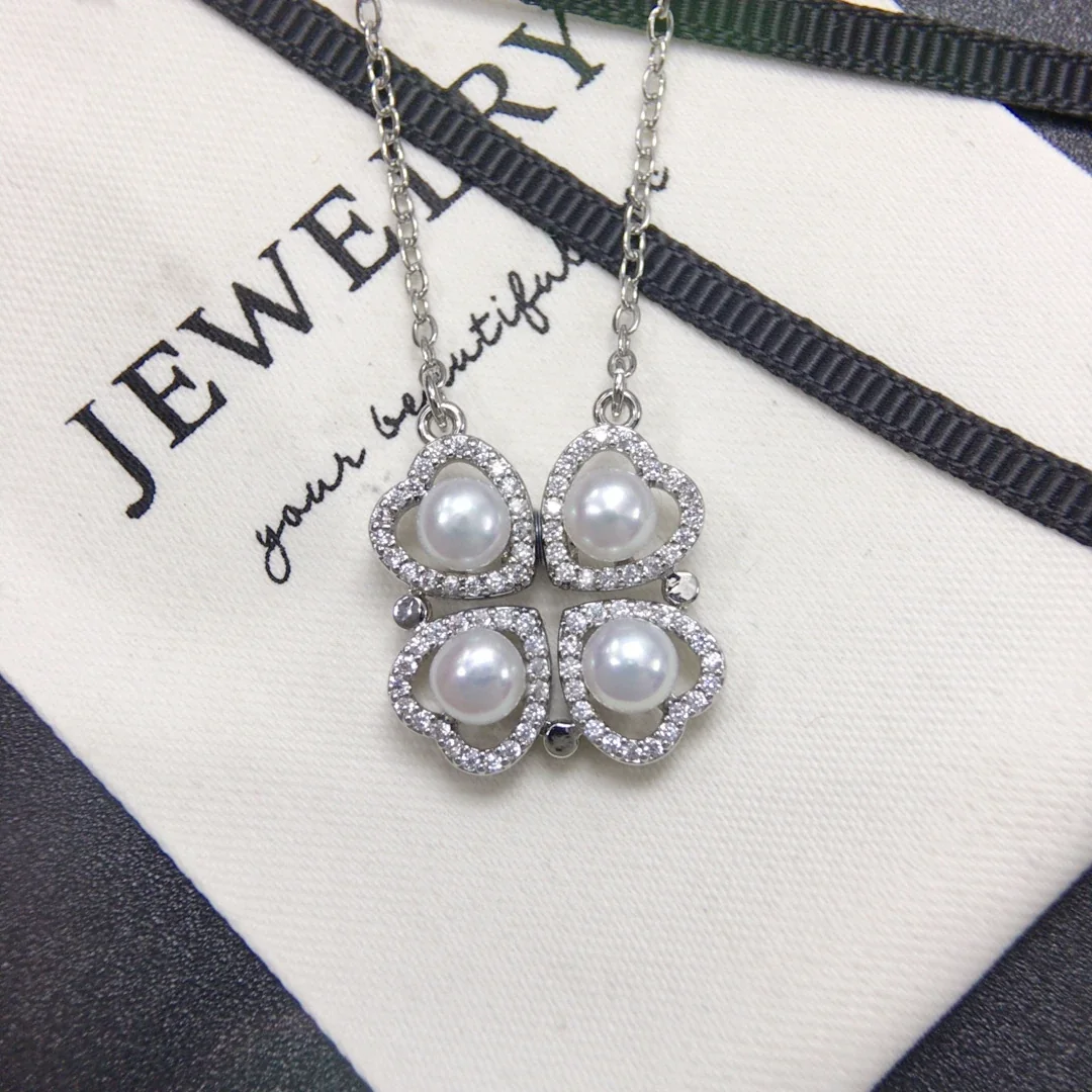 Gleaming Gold-Plated Four-Leaf Pearl Pavé Pendant Necklace