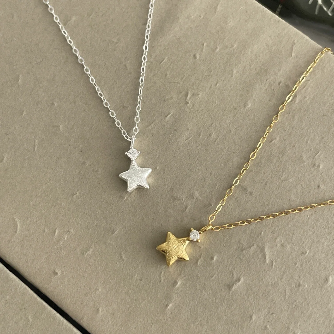Textured Star Prong-Set Stone 925 Sterling Silver Necklace