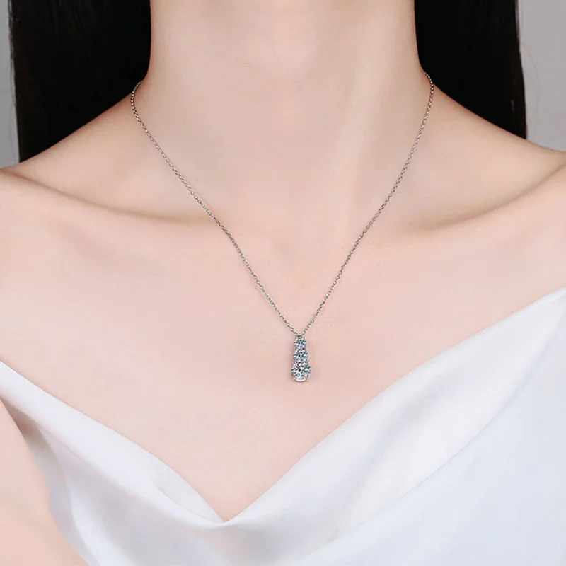 Refined 925 Sterling Silver Three-Stone Round Moissanite Necklace