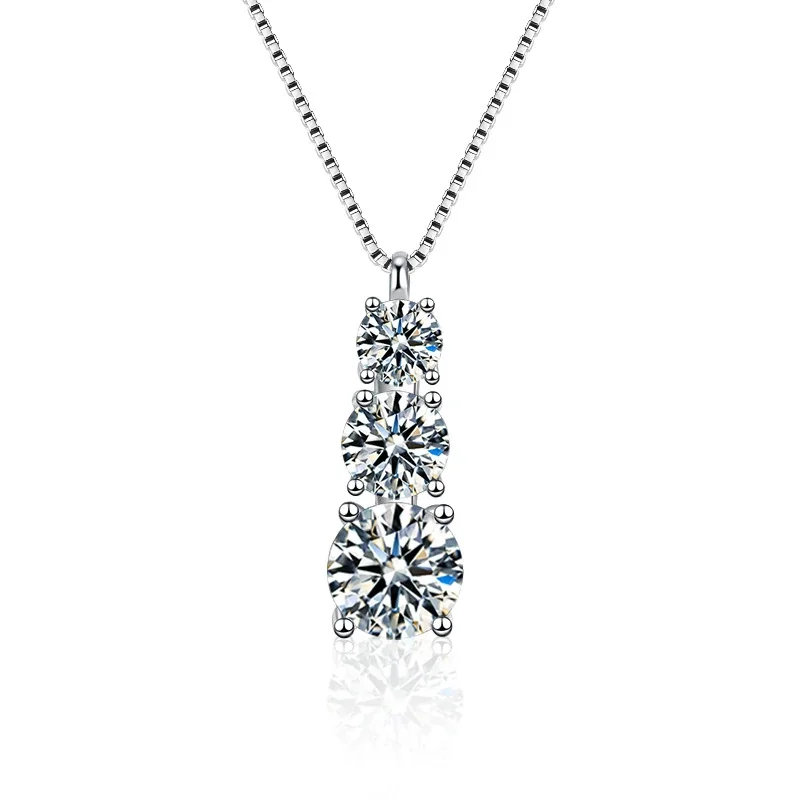 Refined 925 Sterling Silver Three-Stone Round Moissanite Necklace - Silver Box