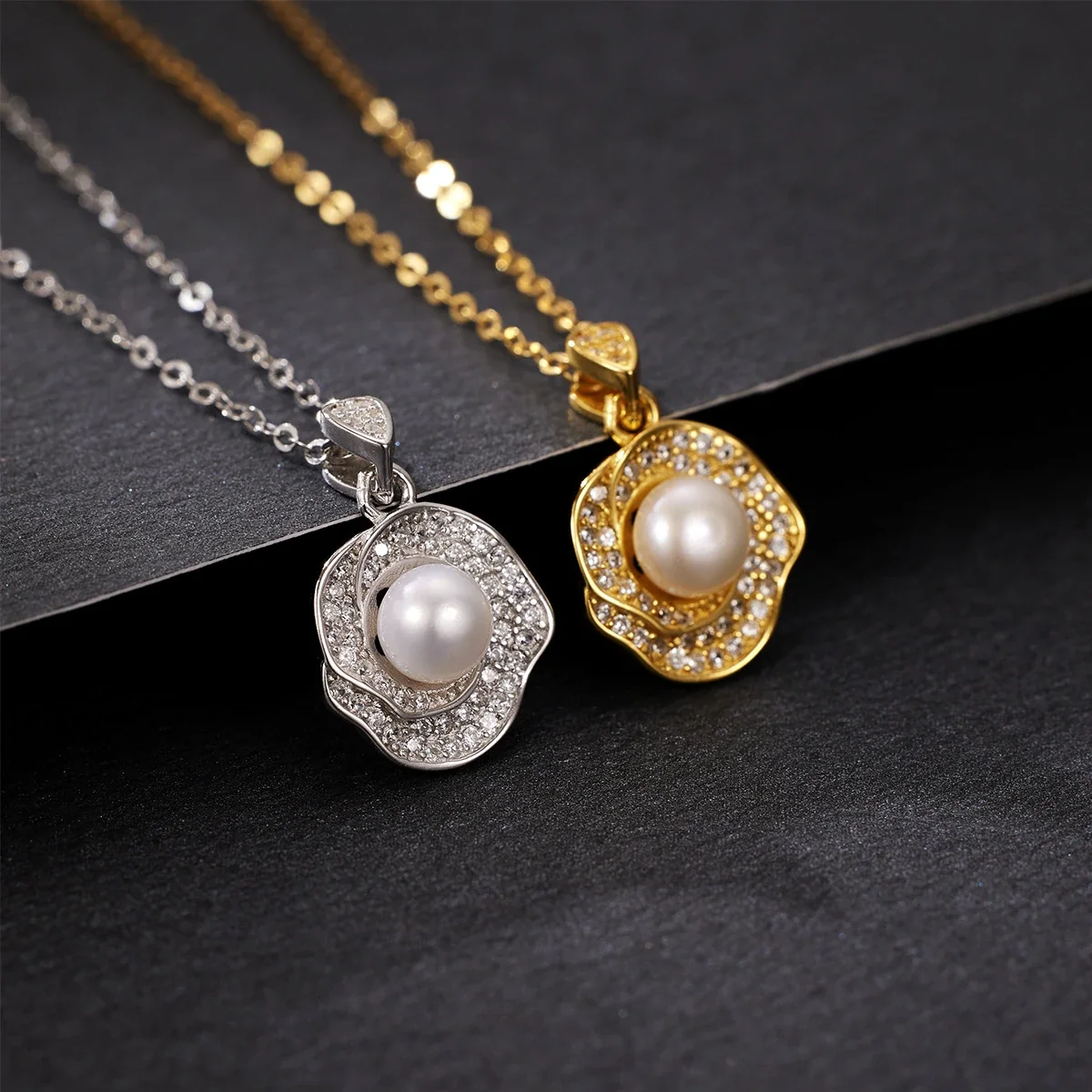 Floral 925 Sterling Silver Pearl Pavé Pendant Necklace