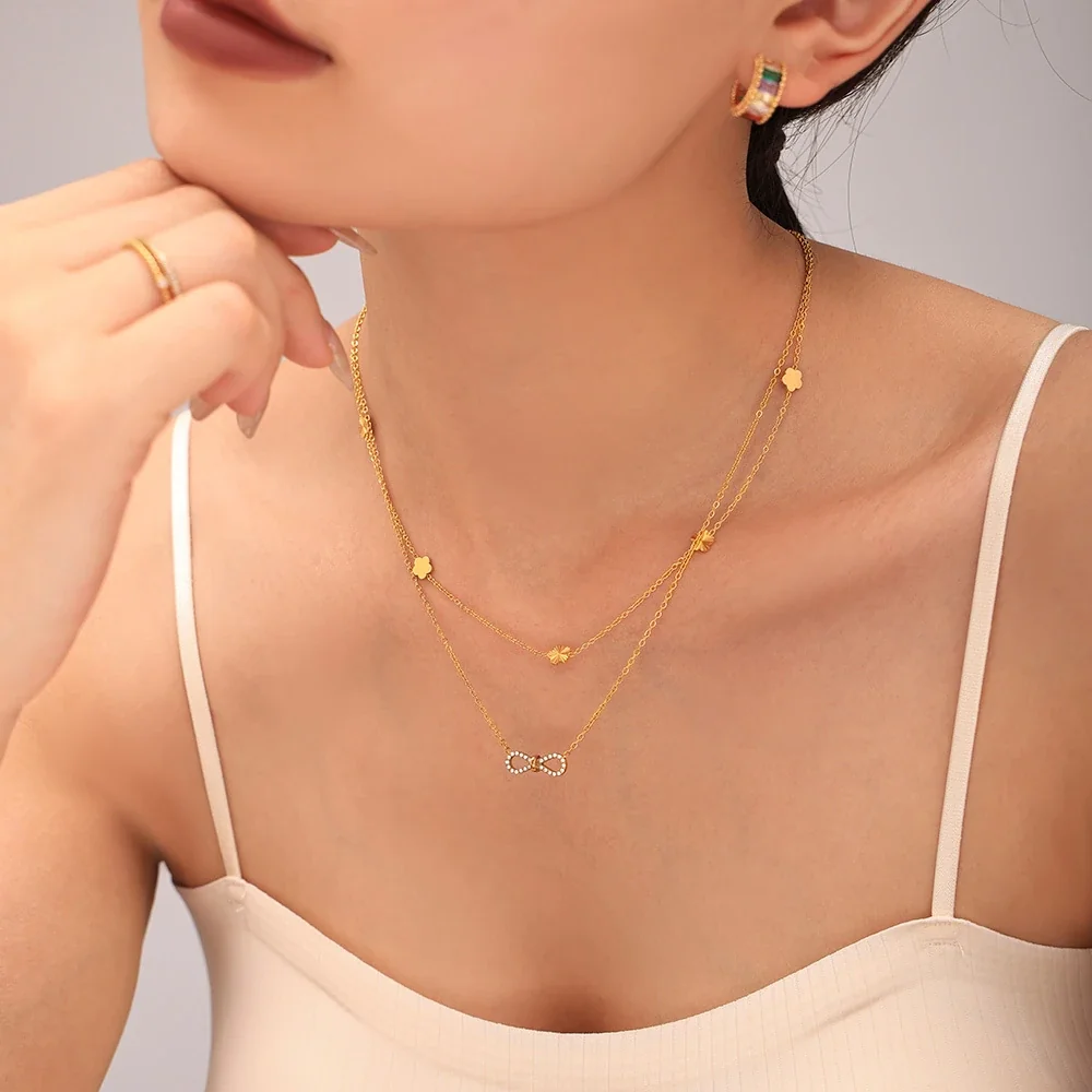 Delicate Gold PVD Pavé Bow Stainless Steel Chain Bracelet