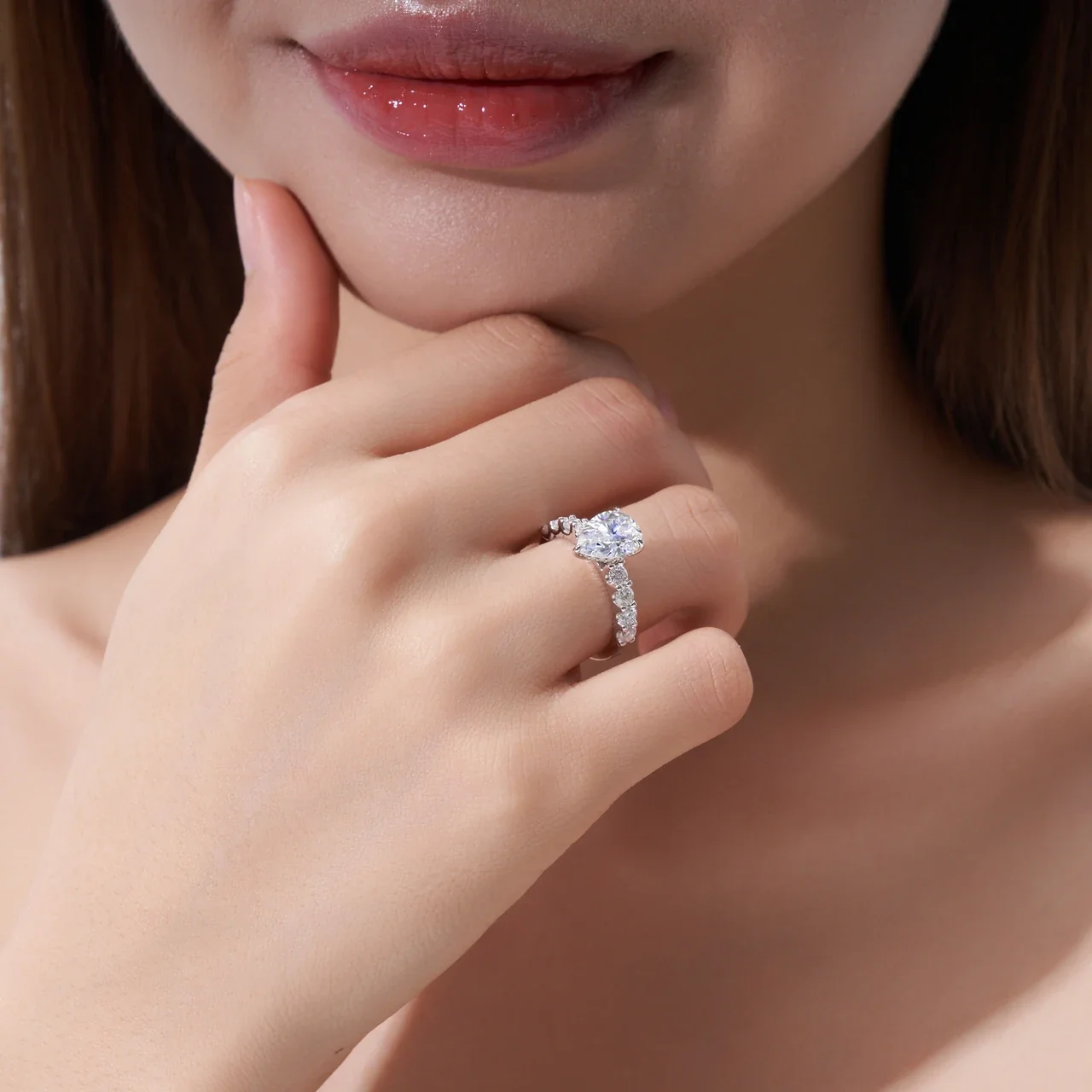 Luminous 925 Sterling Silver Pear-Cut Pavé Split-Shank Ring