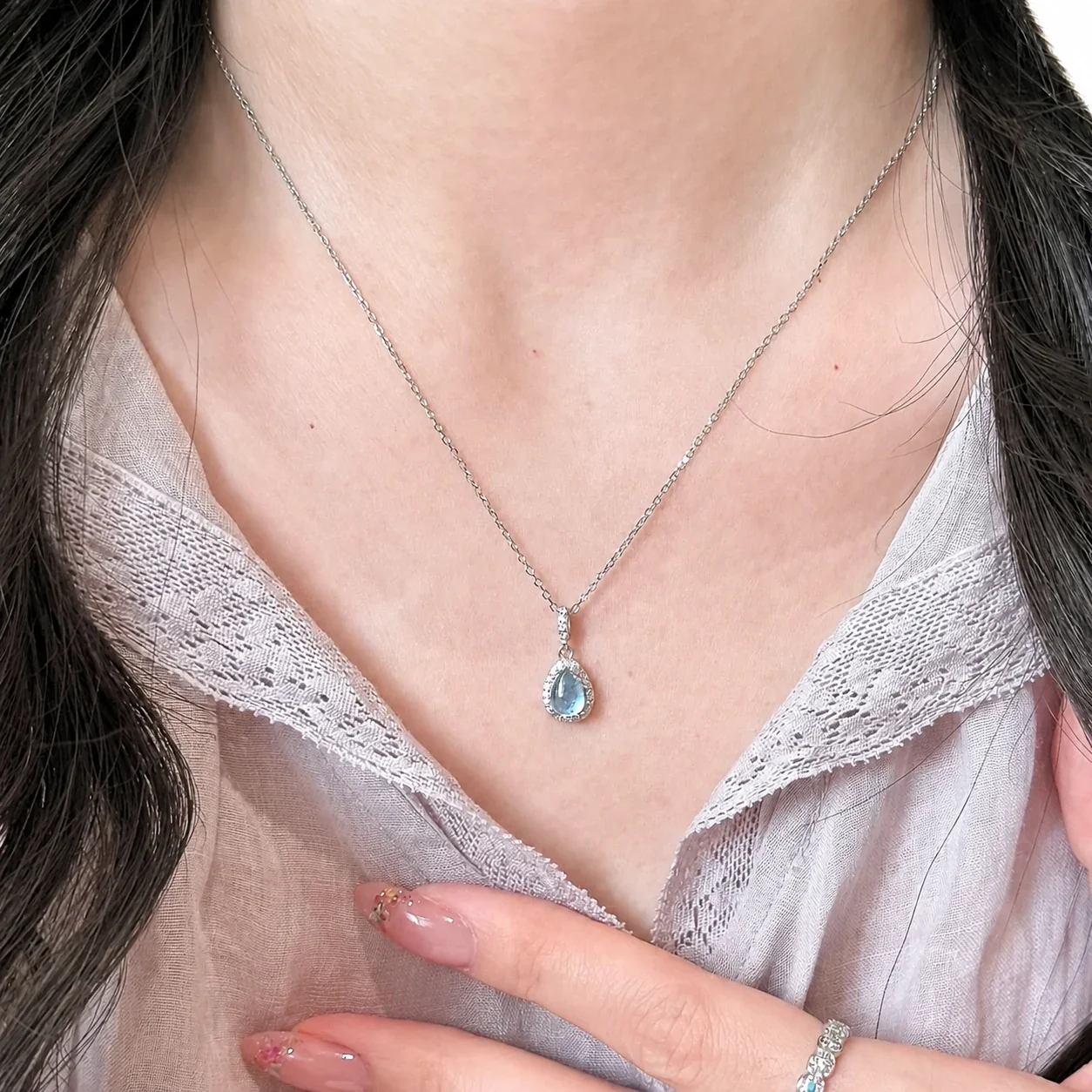 Delicate Silver-Plated Copper Teardrop Halo Pendant Necklace