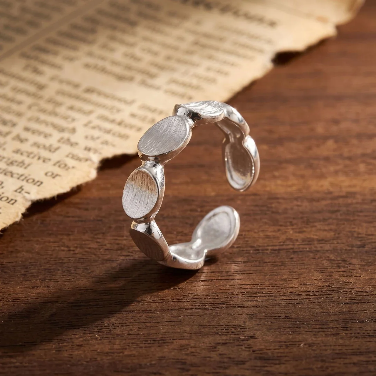 Artful Brushed Oval Disc 925 Sterling Silver Open Ring