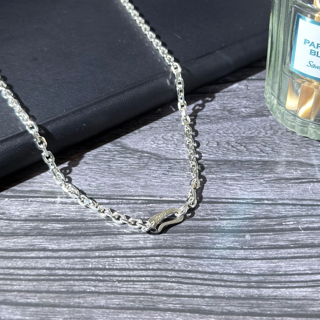 Polished 925 Sterling Silver Oval Cross-Link Chain Necklace