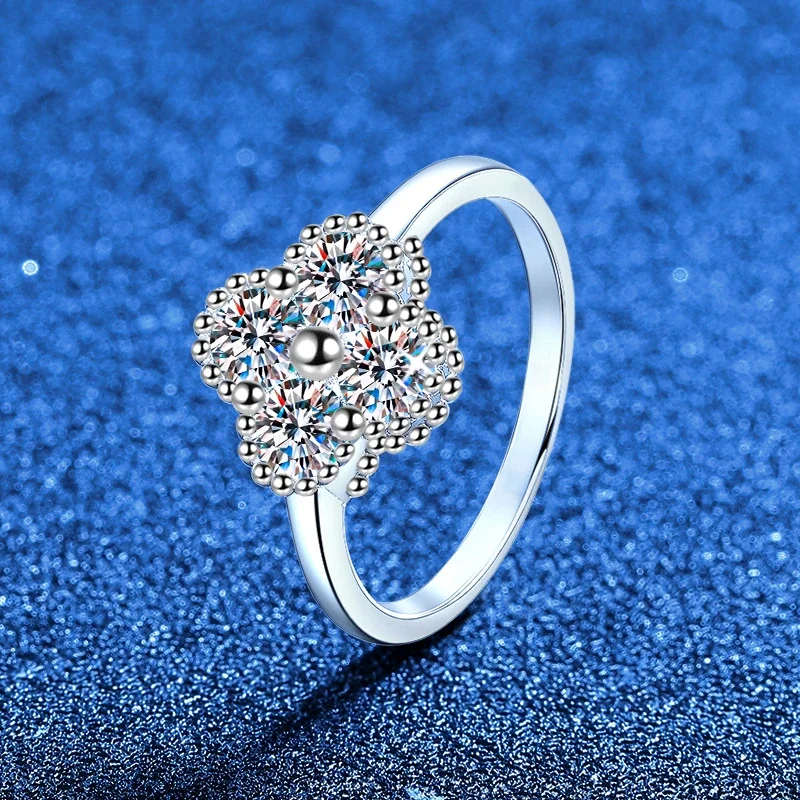 Radiant 925 Sterling Silver Clover Round Moissanite Ring
